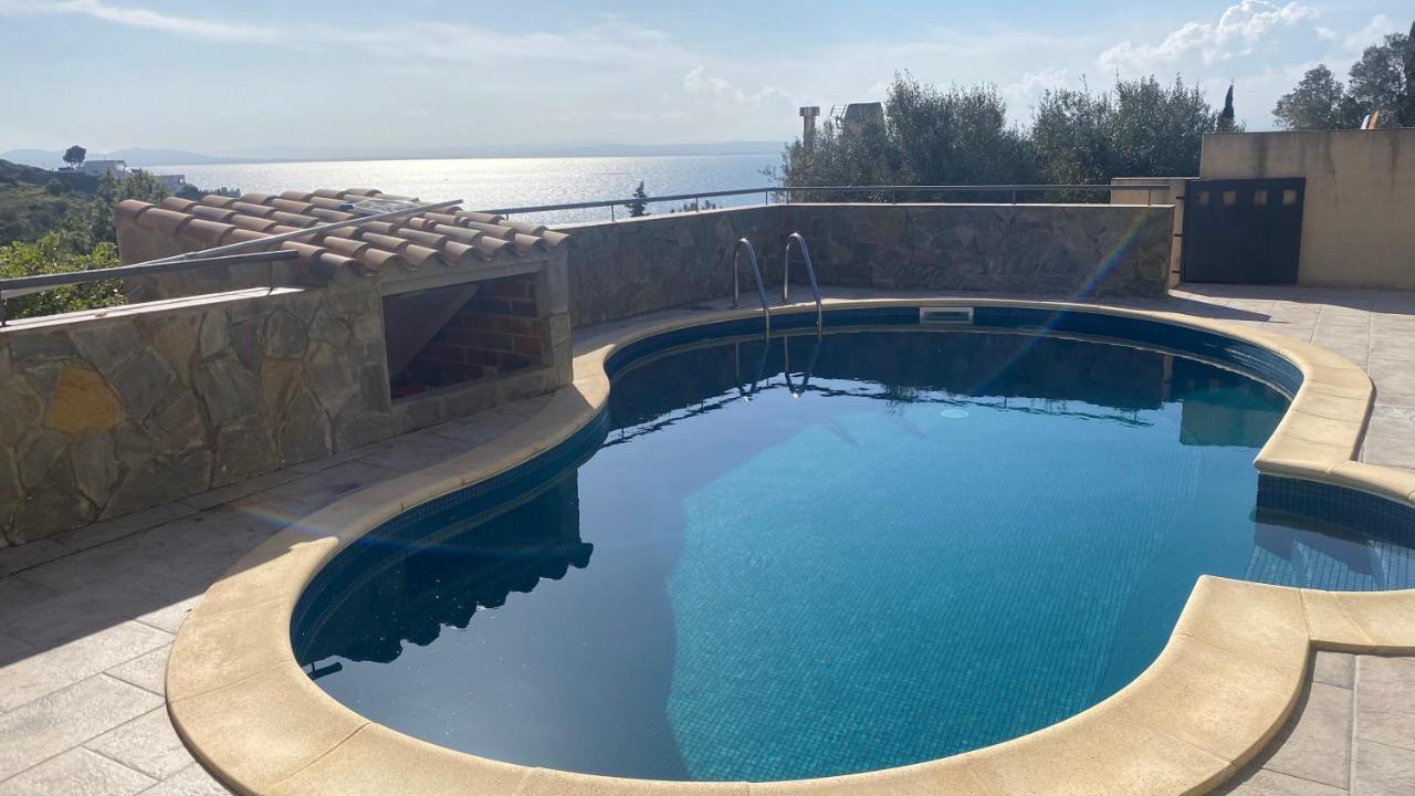 Villa Familiale Piscine Privee Et Magnifique Vue Mer Roses Bagian luar foto